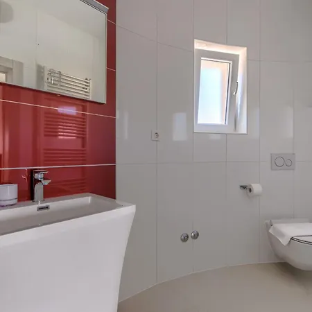 Dzana By Interhome