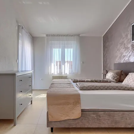 Villa Dzana By Interhome Mednjan