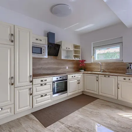 Dzana By Interhome Villa