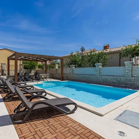 Villa Dzana By Interhome