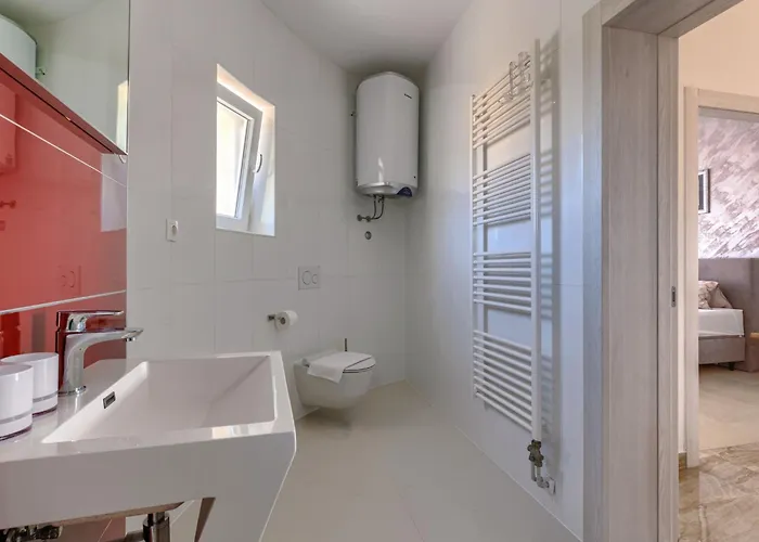 Dzana By Interhome