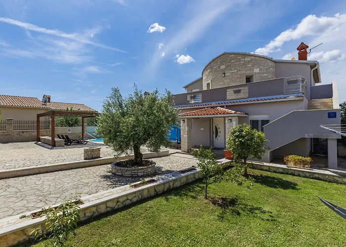 Dzana By Interhome Villa